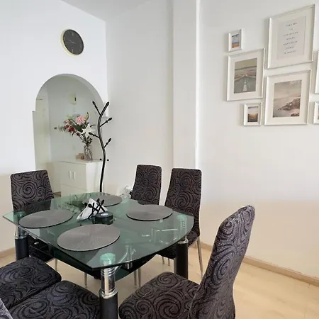 Hills 2bdr Seaside Makenzy Apartment Larnaca