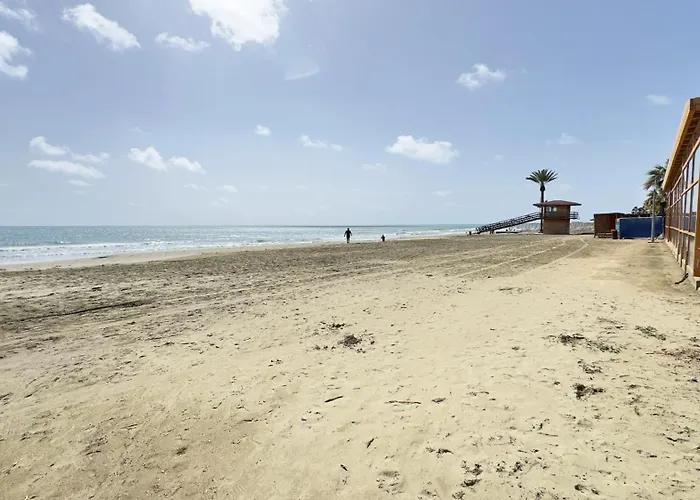 Hills 2bdr Seaside Makenzy Appartamento Larnaca