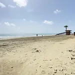 Hills 2bdr Seaside Makenzy شقة لارنكا